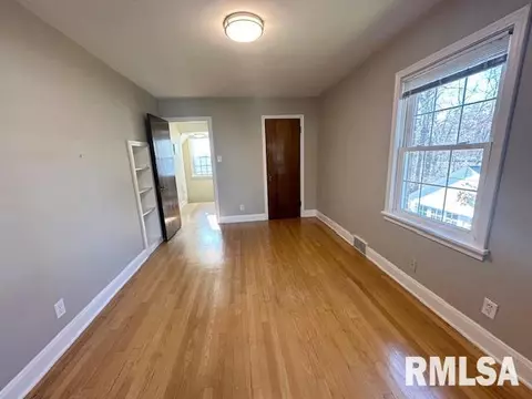 1529 N 3rd St, Springfield, IL 62702 photo 23