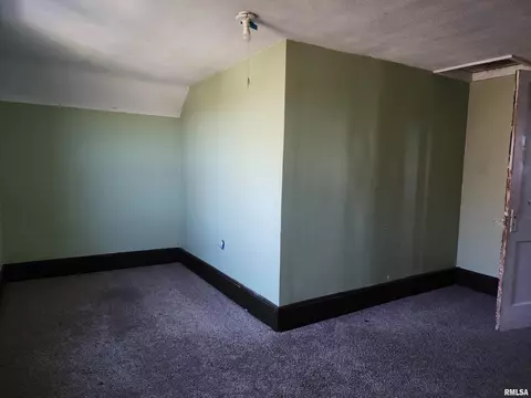 205 N County Road 480, Sutter, IL 62373 photo 18