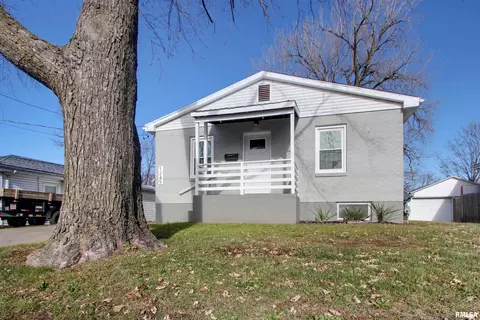 1245 Harrison St, Quincy, IL 62301