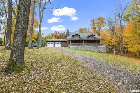 5012 Kinsinger Ln, Pleasant Plains, IL 62677