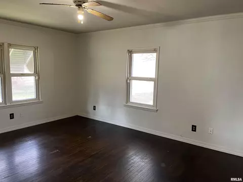2219 S 15th St, Springfield, IL 62703 photo 16