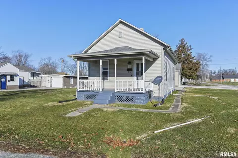 202 Harrison St, Auburn, IL 62615