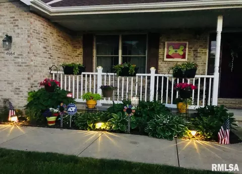 4664 Svenson Dr, Springfield, IL 62711 photo 2