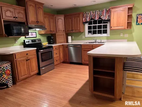 4664 Svenson Dr, Springfield, IL 62711 photo 13