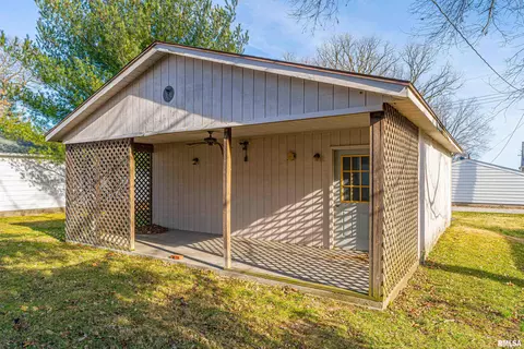313 N Scott St, Mount Pulaski, IL 62548 photo 26