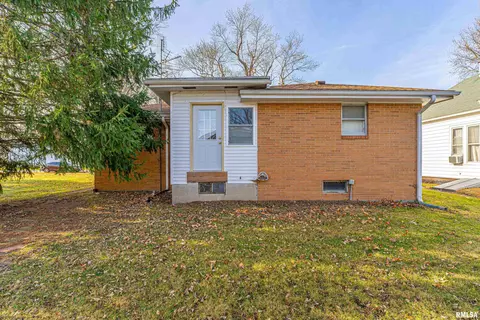 313 N Scott St, Mount Pulaski, IL 62548 photo 24