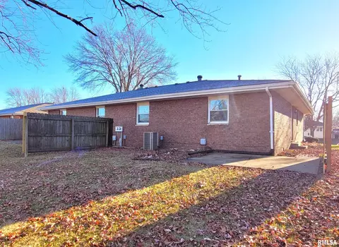 2437 Delaware Dr, Springfield, IL 62702 photo 34
