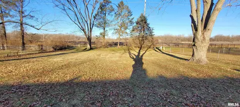 2437 Delaware Dr, Springfield, IL 62702 photo 35