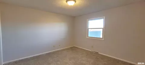 2439 Delaware Dr, Springfield, IL 62702 photo 15