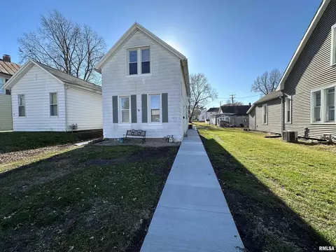 1006 Washington St, Quincy, IL 62301