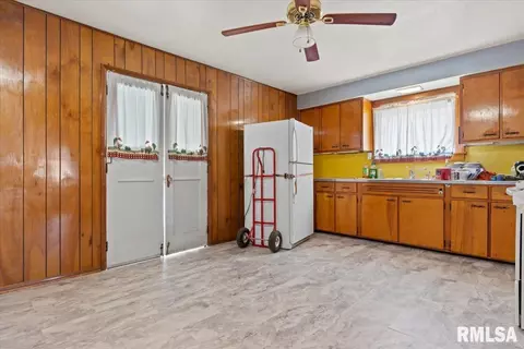 2667 S 7th St, Springfield, IL 62703 photo 11