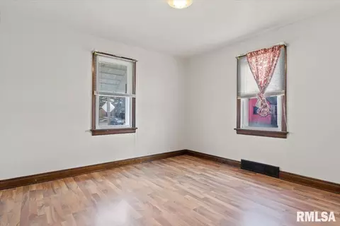 2667 S 7th St, Springfield, IL 62703 photo 13