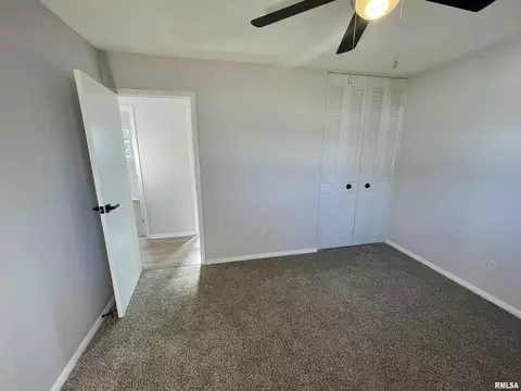 2461 E Griffiths Ave, Springfield, IL 62702 photo 8