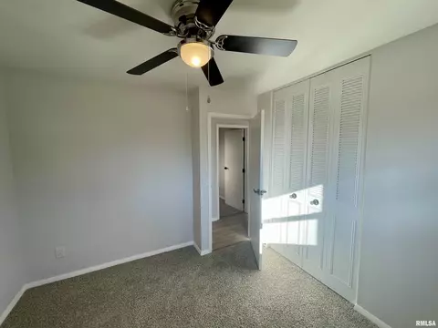 2461 E Griffiths Ave, Springfield, IL 62702 photo 10