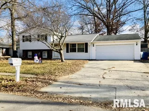 31 Jamestown Cir, Riverton, IL 62561