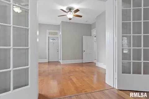 1115 N 5th St, Springfield, IL 62702 photo 15