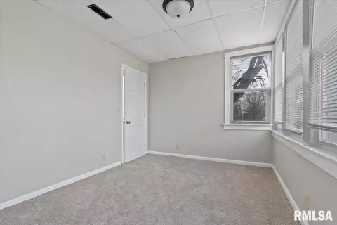 1115 N 5th St, Springfield, IL 62702 photo 25