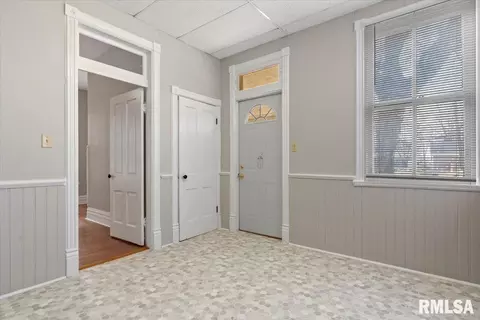 1115 N 5th St, Springfield, IL 62702 photo 22
