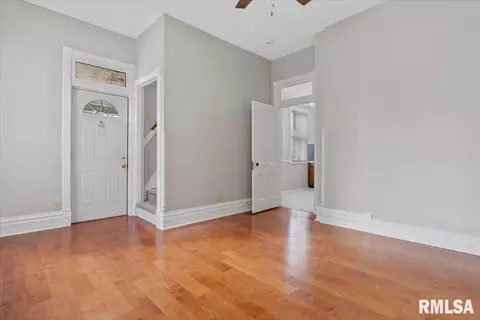 1115 N 5th St, Springfield, IL 62702 photo 16