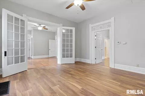 1115 N 5th St, Springfield, IL 62702 photo 8
