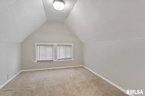 1115 N 5th St, Springfield, IL 62702 photo 33