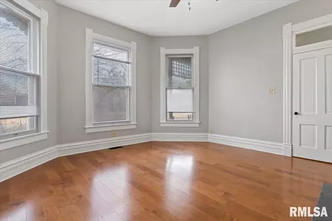 1115 N 5th St, Springfield, IL 62702 photo 5