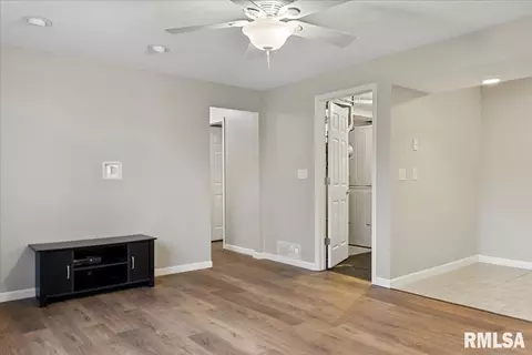 240 Saxon Dr, Springfield, IL 62704 photo 24