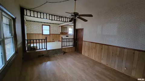 2206 S 12th St, Springfield, IL 62703 photo 18