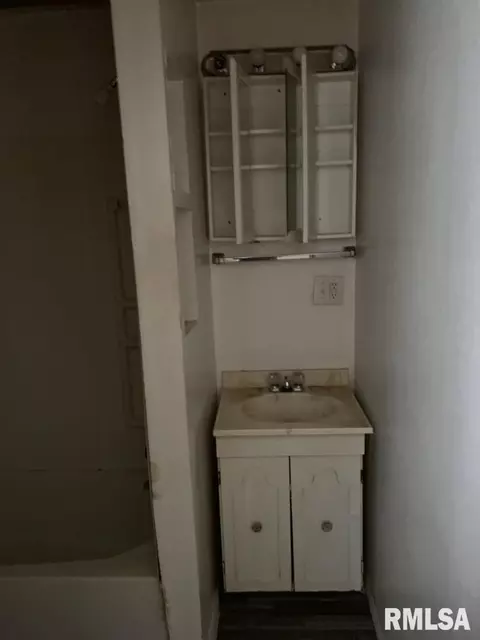 913 S 8th St, Springfield, IL 62703 photo 33