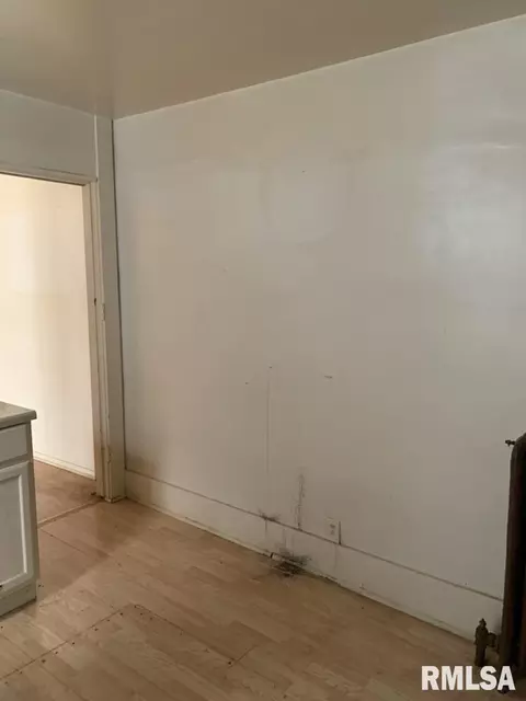 913 S 8th St, Springfield, IL 62703 photo 32