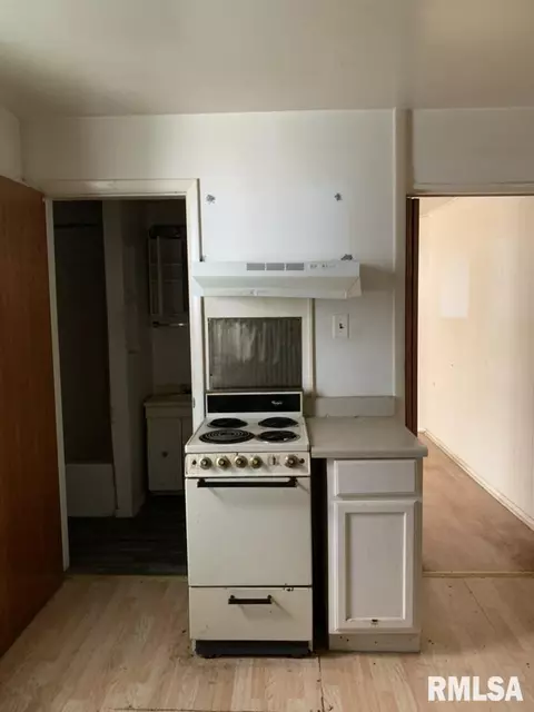 913 S 8th St, Springfield, IL 62703 photo 23