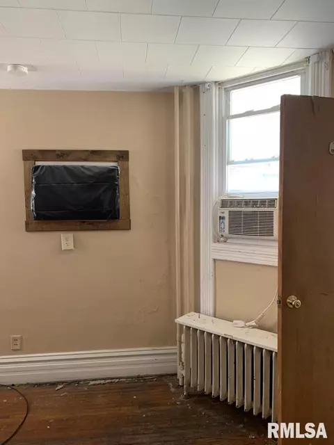 913 S 8th St, Springfield, IL 62703 photo 24