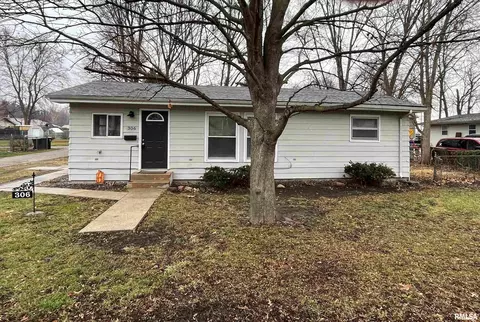 306 23rd St, Lincoln, IL 62656
