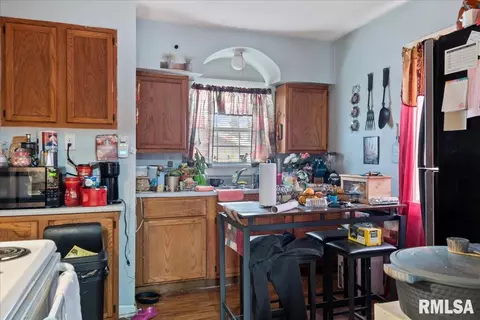 1032 N 14th St, Springfield, IL 62702 photo 5