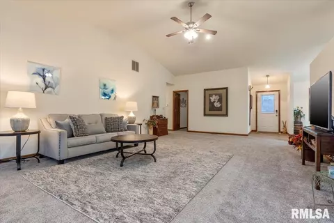 6325 Hayley Ct, Springfield, IL 62703 photo 10