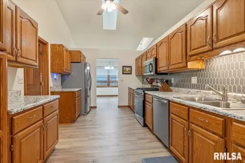 6325 Hayley Ct, Springfield, IL 62703 photo 15