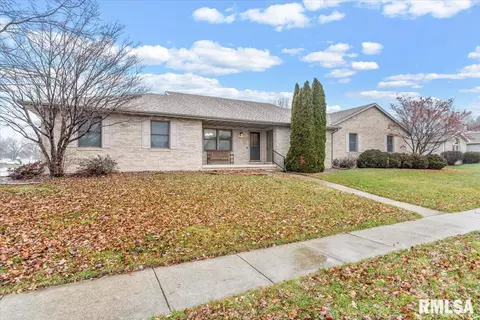6325 Hayley Ct, Springfield, IL 62703 photo 2