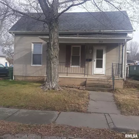 212 N Vine St, Sparta, IL 62286
