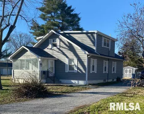 803 N Hickman St, Benton, IL 62812
