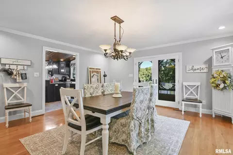 Dining - 42 Hazel Dell Ln, Springfield, IL 62712 photo 1 of 5