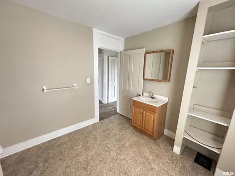 104 E School St, Camp Point, IL 62320 photo 16