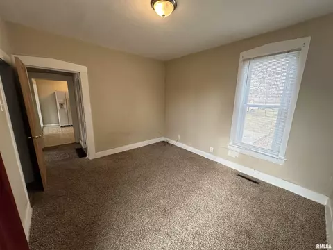 104 E School St, Camp Point, IL 62320 photo 11