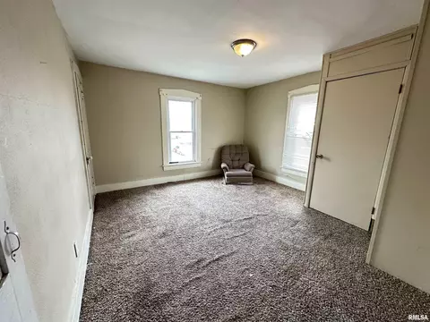 104 E School St, Camp Point, IL 62320 photo 18
