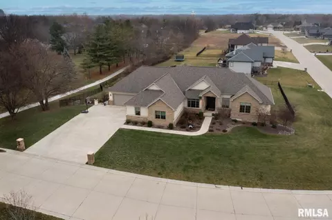 600 Long Dr, Quincy, IL 62305
