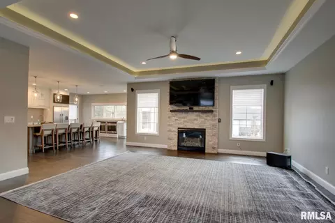 600 Long Dr, Quincy, IL 62305 photo 3