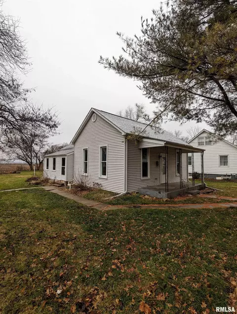 318 N Spring St, Mount Pulaski, IL 62548
