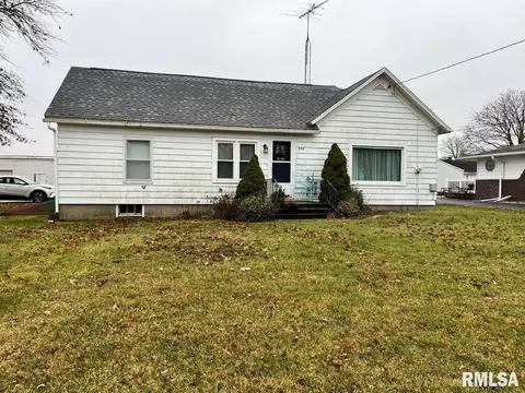 550 E Penn Ave, Roseville, IL 61473