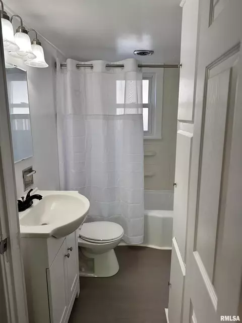 1515 E Keys St, Springfield, IL 62702 photo 13