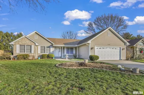 2720 Haverford Rd, Springfield, IL 62704