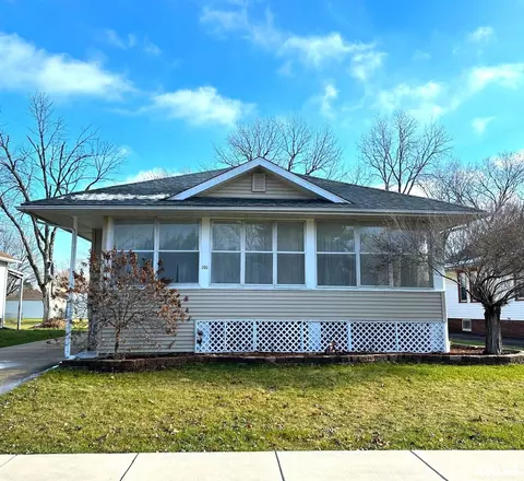 101 N Ivan Ave, Galesburg, IL 61401